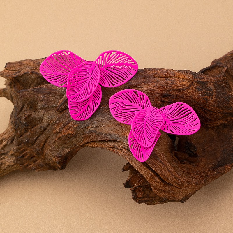 Bohemian Multi-Colored Openwork Leaf Stud Earrings